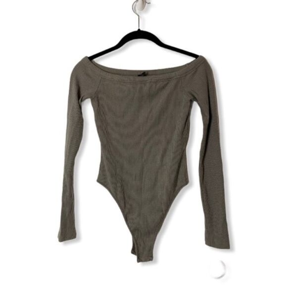 Sen Ari Off-the-Shoulder Ribbed Bodysuit – Size S, Made in USA - Picture 1 of 3